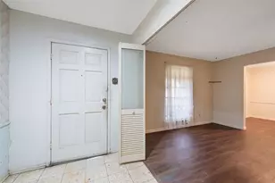 6742 Indian Lake Dr, Houston, TX 77489 - Photo 3