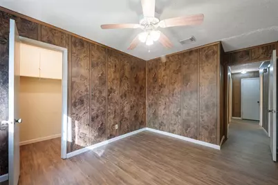 6742 Indian Lake Drive, Houston, TX 77489 - Photo 17