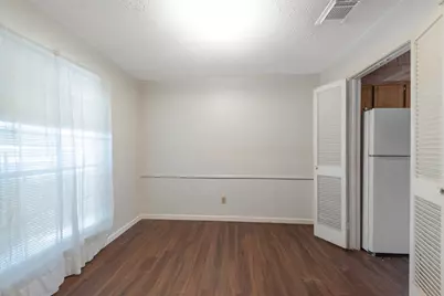 6742 Indian Lake Drive, Houston, TX 77489 - Photo 9