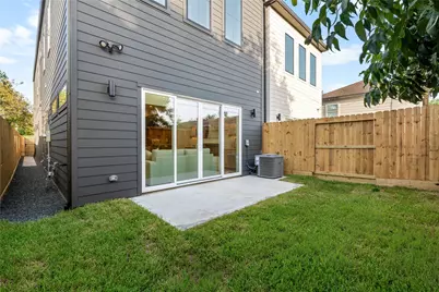 409 Walton Street #B, Houston, TX 77009 - Photo 31