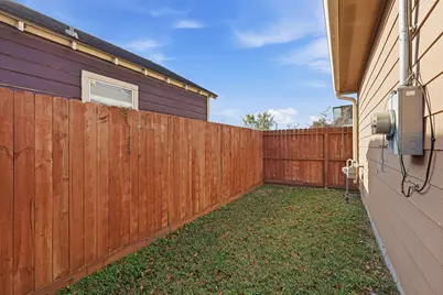 2906 Anita #B, Houston, TX 77004 - Photo 7