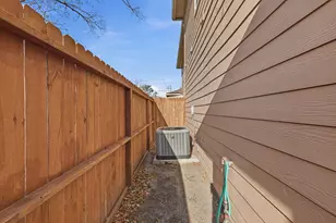 2906 Anita, Houston, TX 77004 - Photo 9