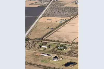 35 Highway 35 Off, Danbury, TX 77534 - Photo 5