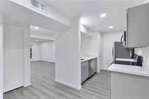 6111 Beverly Hill St, Houston, TX 77057 - Photo 1