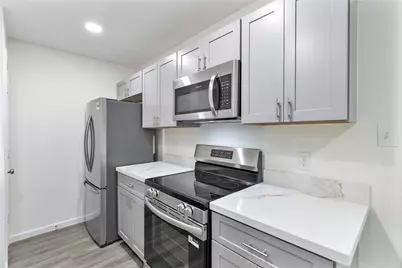 6111 Beverly Hill Street #32, Houston, TX 77057 - Photo 9