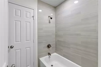 6111 Beverly Hill Street #32, Houston, TX 77057 - Photo 17