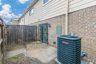 6111 Beverly Hill St, Houston, TX 77057 - Photo 23