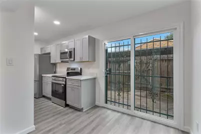 6111 Beverly Hill Street #32, Houston, TX 77057 - Photo 11