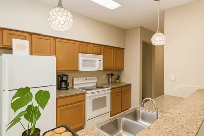 590 Wilcrest Drive #590, Houston, TX 77042 - Photo 5