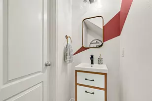 2602 Shady Acres Ct, Houston, TX 77008 - Photo 13