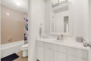 2602 Shady Acres Ct, Houston, TX 77008 - Photo 23