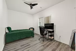 2602 Shady Acres Ct, Houston, TX 77008 - Photo 19