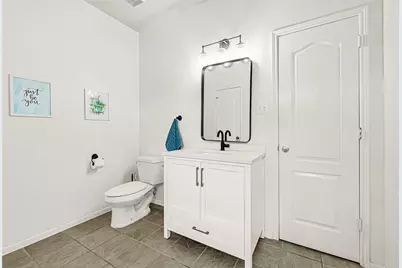 2602 Shady Acres Court, Houston, TX 77008 - Photo 15