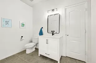 2602 Shady Acres Ct, Houston, TX 77008 - Photo 15