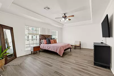 2602 Shady Acres Court, Houston, TX 77008 - Photo 9