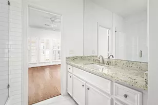 3211 S Pemberton Cir Dr, Houston, TX 77025 - Photo 23