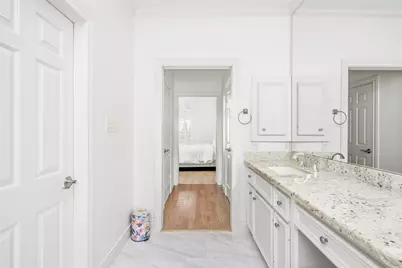 3211 S Pemberton Circle Drive, Houston, TX 77025 - Photo 21