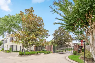 3211 S Pemberton Circle Drive, Houston, TX 77025 - Photo 31