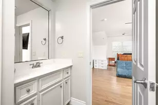 3211 S Pemberton Cir Dr, Houston, TX 77025 - Photo 27