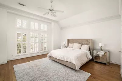 3211 S Pemberton Circle Drive, Houston, TX 77025 - Photo 17