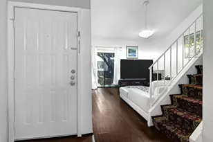 10811 Richmond Ave, Houston, TX 77042 - Photo 3
