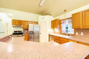 3305 23rd St N, Texas City, TX 77590 - Photo 3