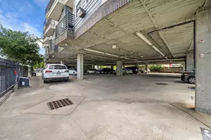 1011 Studemont St, Houston, TX 77007 - Photo 25