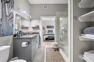 1011 Studemont St, Houston, TX 77007 - Photo 17