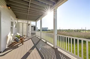 2646 E Seaside Dr, Galveston, TX 77550 - Photo 35