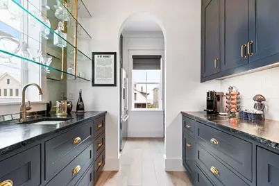 2646 E Seaside Drive, Galveston, TX 77550 - Photo 15