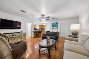 2206 Lee St, Houston, TX 77026 - Photo 3