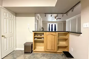 2255 Braeswood Park Dr, Houston, TX 77030 - Photo 7