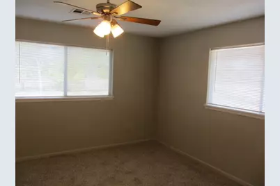 17 Julia Justice Road, Huntsville, TX 77320 - Photo 3