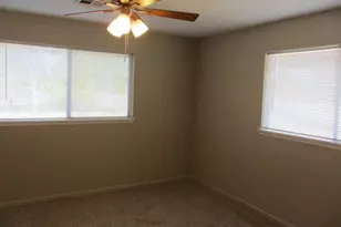 17 Julia Justice Rd, Huntsville, TX 77320 - Photo 3