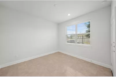 3006 Charline Avenue, Houston, TX 77054 - Photo 5