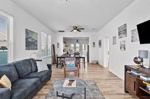 4017 Avenue L, Galveston, TX 77550 - Photo 3