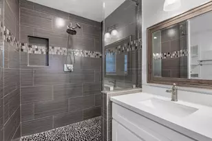 1819 Millwood Dr, Houston, TX 77008 - Photo 13