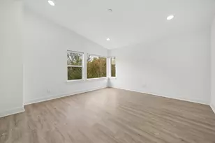 1111 Louise St, Houston, TX 77009 - Photo 7
