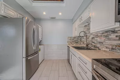 7700 Creekbend Drive #141, Houston, TX 77071 - Photo 15