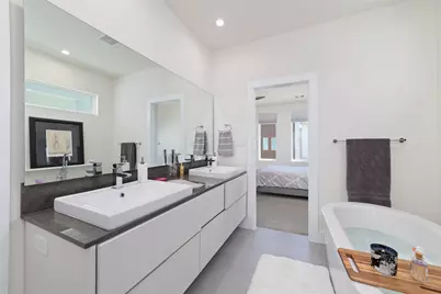 5515 Paraiso Place, Houston, TX 77091 - Photo 15