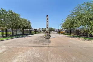 5515 Paraiso Pl, Houston, TX 77091 - Photo 21
