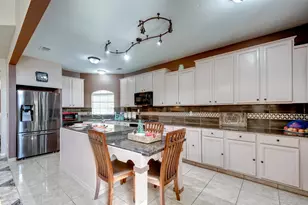 731 Annie's Way, Sugar Land, TX 77479 - Photo 9