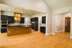 4 Lake Forest Dr, Conroe, TX 77384 - Photo 17