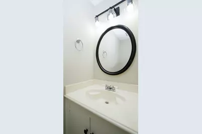 9656 Westview Drive #8, Houston, TX 77055 - Photo 19