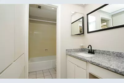 9656 Westview Drive #8, Houston, TX 77055 - Photo 27