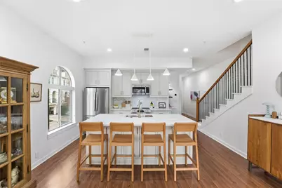 806 Jackson Hill Street #201, Houston, TX 77007 - Photo 3