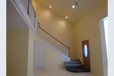 2219 Nantucket Drive, Houston, TX 77057 - Photo 5