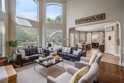 10203 Earlington Manor Drive, Spring, TX 77379 - Photo 9