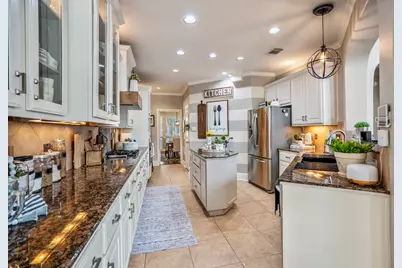 10203 Earlington Manor Drive, Spring, TX 77379 - Photo 13