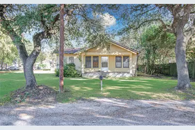1003 Prairie Street, Columbus, TX 78934 - Photo 1